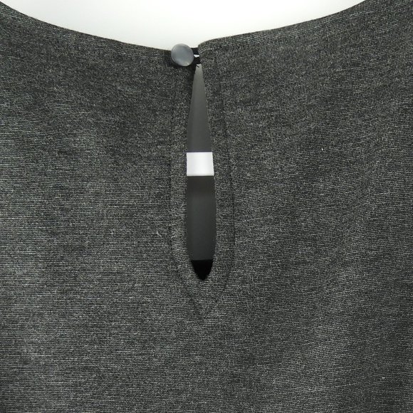 Banana Republic Workwear Dress in a size 6 - Picture 5 of 7